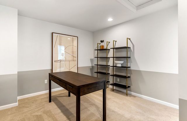 16 Weathervane Drive 23, Walpole, MA 02081