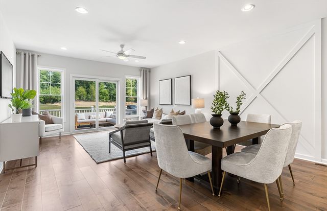 16 Weathervane Drive 23, Walpole, MA 02081