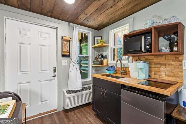 649 Power Dam Road, Blue Ridge, GA 30513