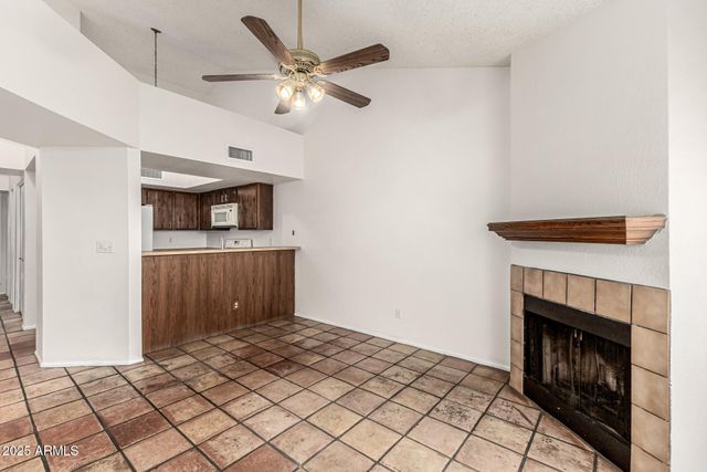 14002 N 49TH Avenue 1012, Glendale, AZ 85306