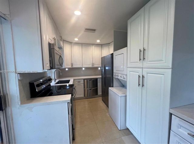 1544 Springside Dr 1544, Weston, FL 33326