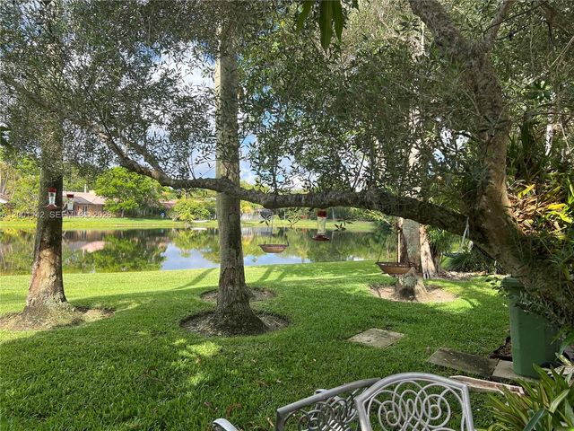 1544 Springside Dr 1544, Weston, FL 33326