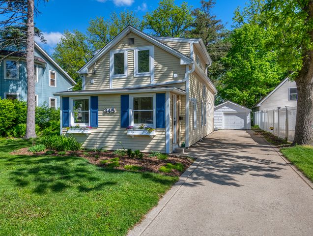 345 Main Street, Batavia, IL 60510