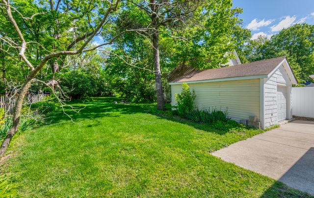 345 Main Street, Batavia, IL 60510