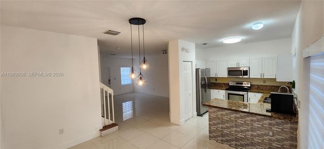 8909 SW 225th Ter, Cutler Bay, FL 33190