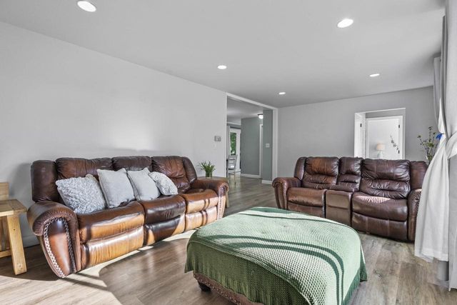 2663 TIMBER LANE, Green Bay, WI 54313