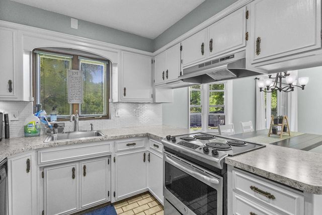 2663 TIMBER LANE, Green Bay, WI 54313