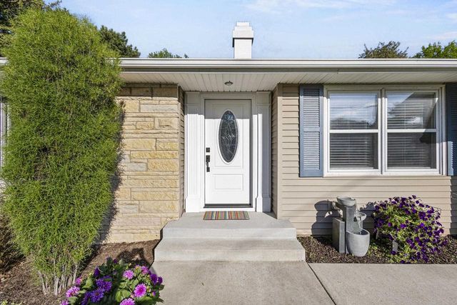 2663 TIMBER LANE, Green Bay, WI 54313