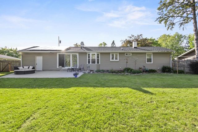 2663 TIMBER LANE, Green Bay, WI 54313