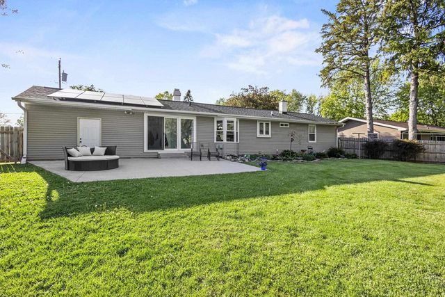 2663 TIMBER LANE, Green Bay, WI 54313
