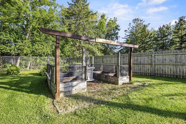 2663 TIMBER LANE, Green Bay, WI 54313