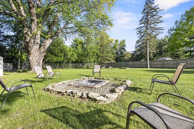2663 TIMBER LANE, Green Bay, WI 54313