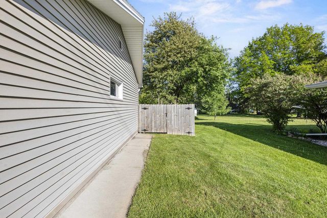 2663 TIMBER LANE, Green Bay, WI 54313