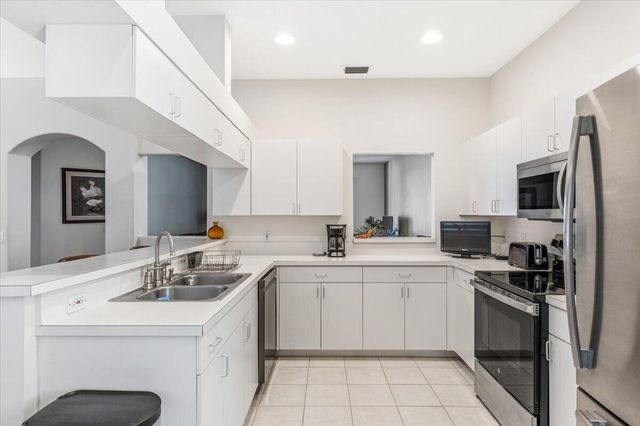 1970 Westhampton Court, Vero Beach, FL 32966