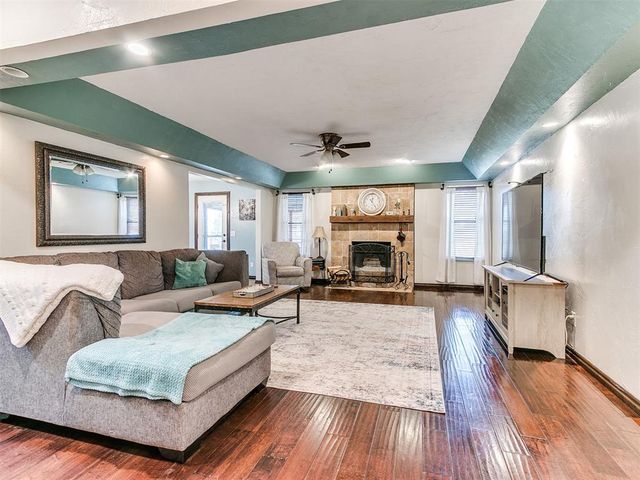 106 Oakwood Drive, Tuttle, OK 73089