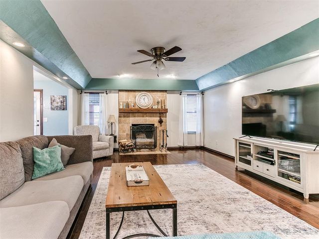 106 Oakwood Drive, Tuttle, OK 73089