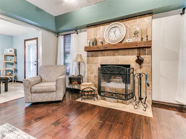 106 Oakwood Drive, Tuttle, OK 73089