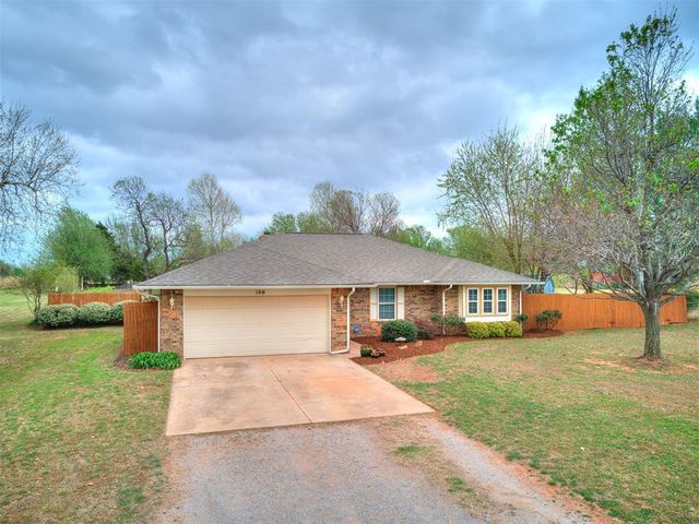 106 Oakwood Drive, Tuttle, OK 73089