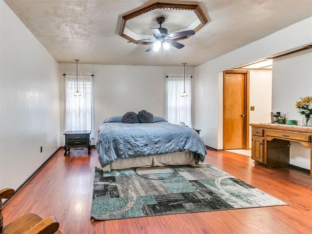 106 Oakwood Drive, Tuttle, OK 73089