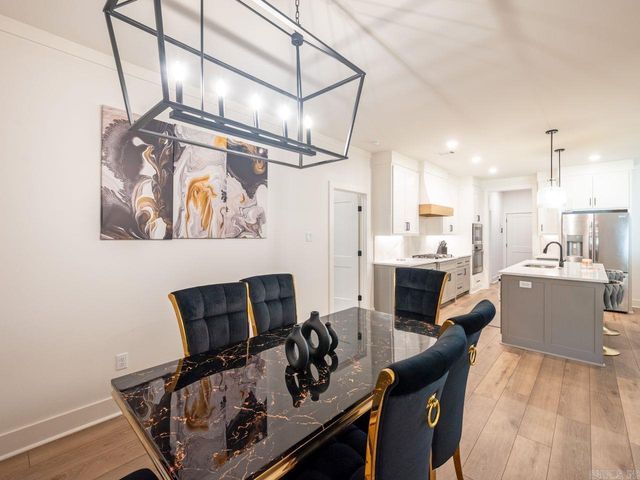 7921 S Shoreline Boulevard, Benton, AR 72019