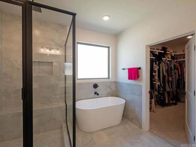 7921 S Shoreline Boulevard, Benton, AR 72019