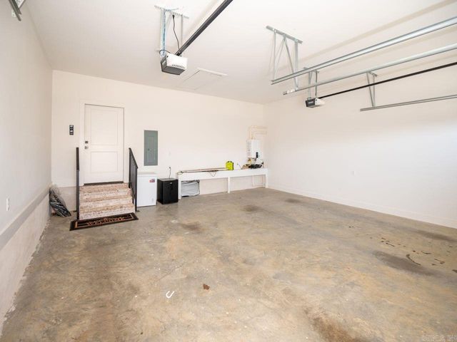 7921 S Shoreline Boulevard, Benton, AR 72019