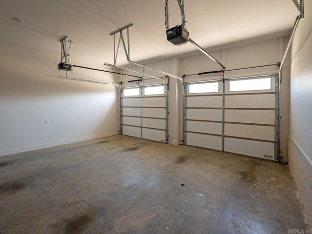 7921 S Shoreline Boulevard, Benton, AR 72019