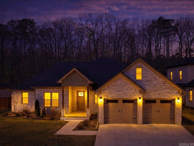 7921 S Shoreline Boulevard, Benton, AR 72019