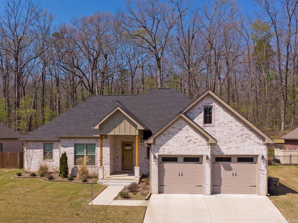 7921 S Shoreline Boulevard, Benton, AR 72019