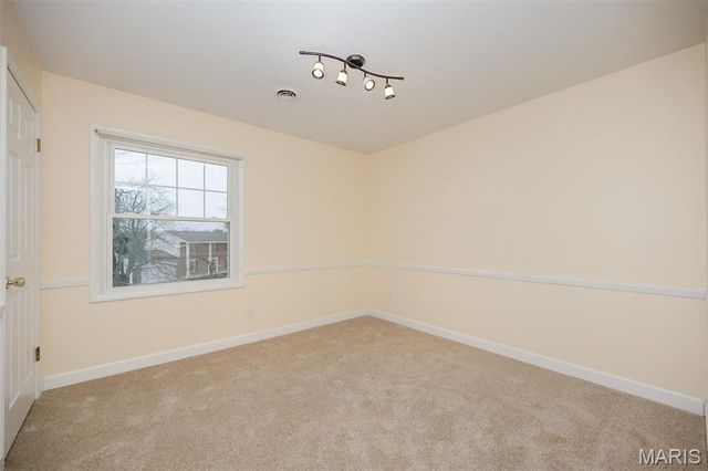 202 Wildbrier Drive, Ballwin, MO 63011