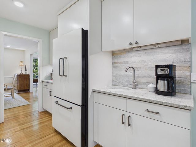 112 Black Oak Place, Chapel Hill, NC 27517