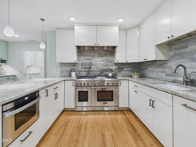 112 Black Oak Place, Chapel Hill, NC 27517