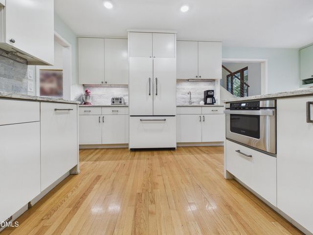 112 Black Oak Place, Chapel Hill, NC 27517