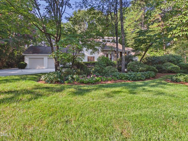 112 Black Oak Place, Chapel Hill, NC 27517