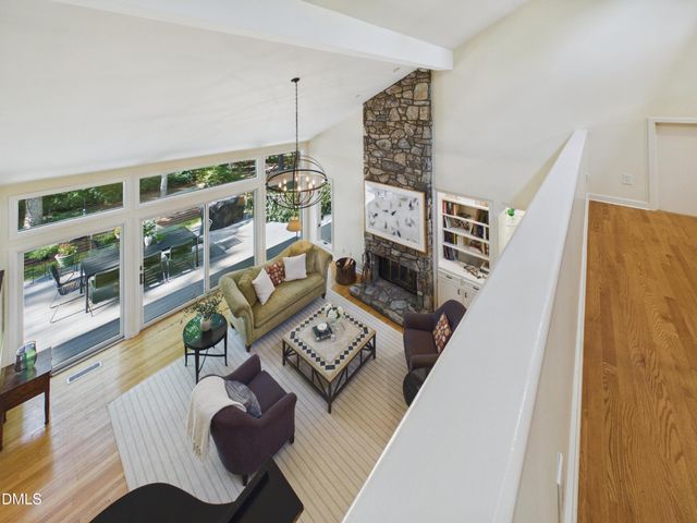112 Black Oak Place, Chapel Hill, NC 27517