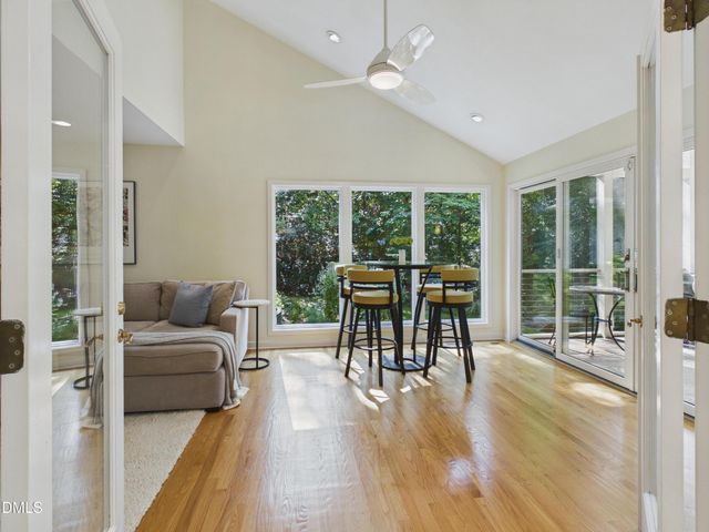 112 Black Oak Place, Chapel Hill, NC 27517