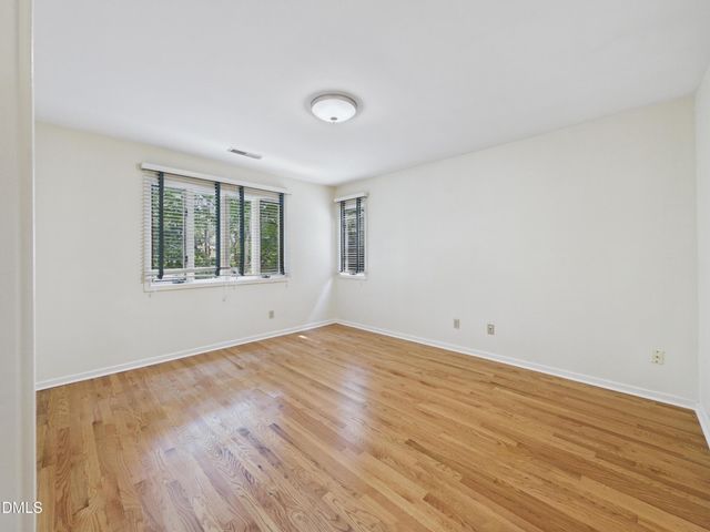 112 Black Oak Place, Chapel Hill, NC 27517