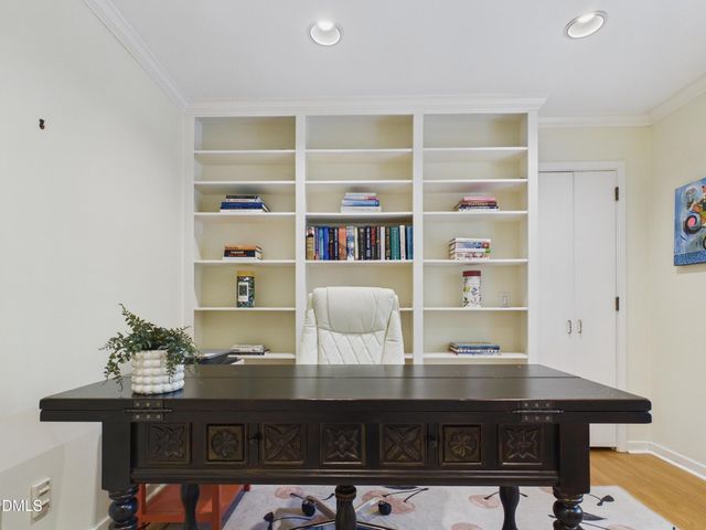 112 Black Oak Place, Chapel Hill, NC 27517