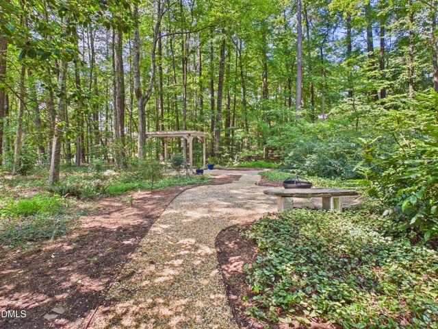 112 Black Oak Place, Chapel Hill, NC 27517
