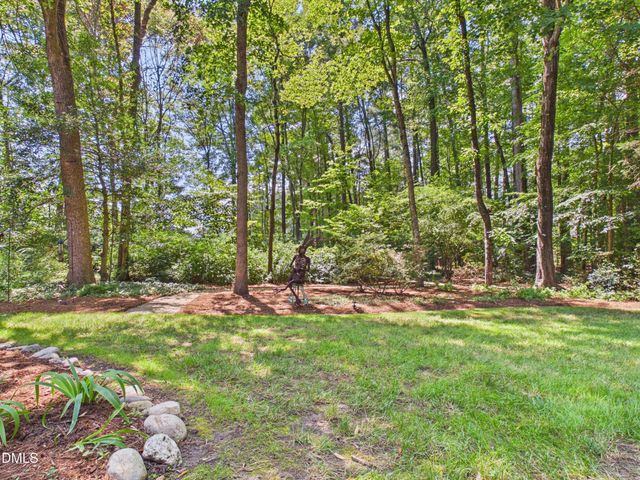 112 Black Oak Place, Chapel Hill, NC 27517