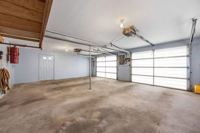 146 Hillside Dr, Barnstable, MA 02632