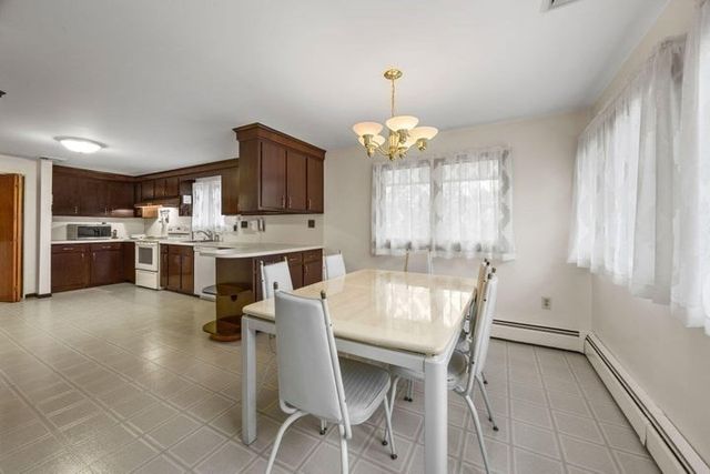 146 Hillside Dr, Barnstable, MA 02632