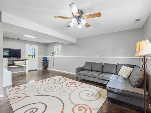 20212 Golden Road, Linwood, KS 66052