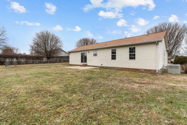 41 Cheyenne Ave, Winchester, TN 37398