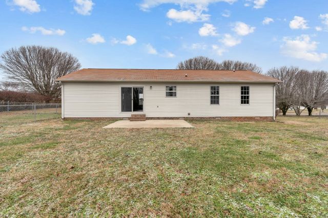 41 Cheyenne Ave, Winchester, TN 37398