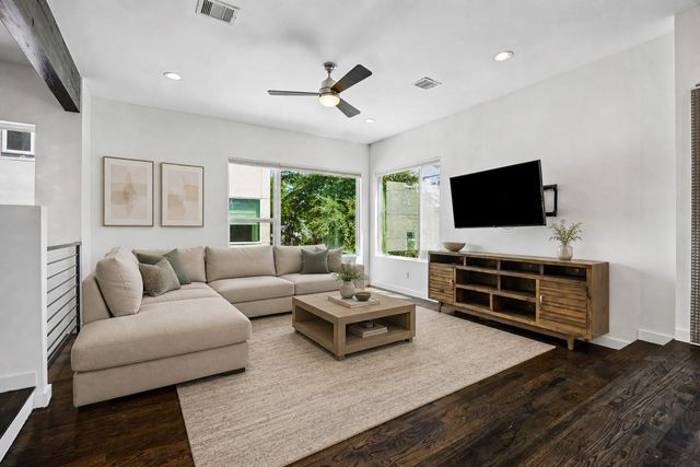 1217 Wagner Street, Houston, TX 77007