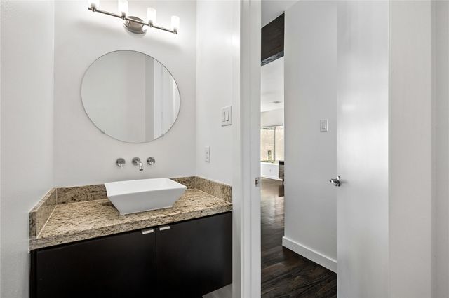 1217 Wagner Street, Houston, TX 77007