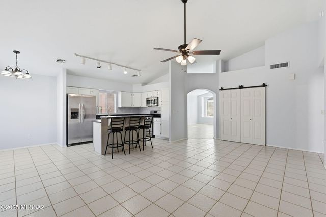 1568 W Camino Acierto, Sahuarita, AZ 85629