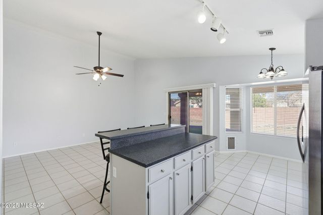 1568 W Camino Acierto, Sahuarita, AZ 85629