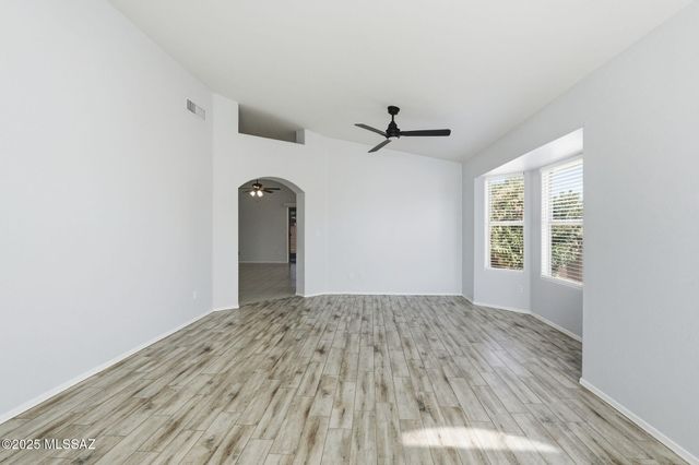 1568 W Camino Acierto, Sahuarita, AZ 85629